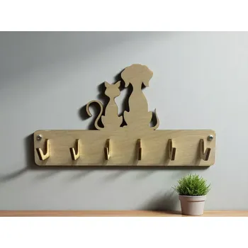 Věšák Dřevěný věšák motiv pes a kočka