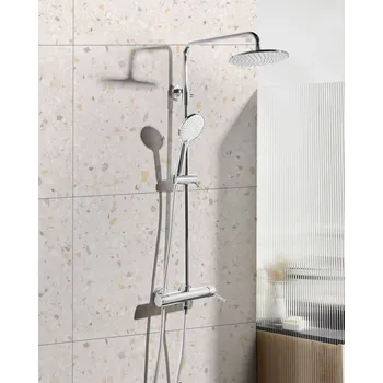 Sprchová souprava s pákovou baterií stříbrná mosaz ruční sprcha dešťová hlavice 3 režimy proudu moderní styl Beliani