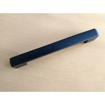 Příslušenství pro lednici Rukojeť - madlo dveří chladničky Helkama AP1.L01