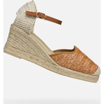 Dámské sandále Dámské sandály GEOX GELSA LOW SVĚTLE HNĚDÁ 37