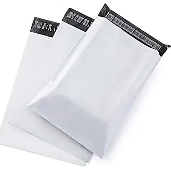 Obálka Vikpap plastovací zasílací obálka, bílá, 60 µm, 350 × 450 mm, 100 ks