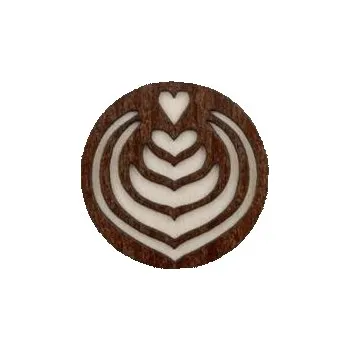 Brož Latté Art Brooch ze dřeva s praktickým zapínáním a možností výměny či vrácení do 30 dnů zdarma. - BR236