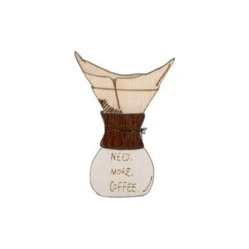 Brož Need Coffee Brooch ze dřeva s praktickým zapínáním a možností výměny či vrácení do 30 dnů zdarma. - BR237