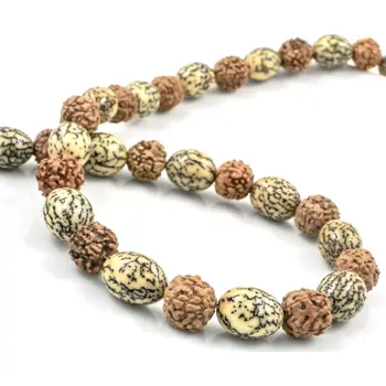 Náhrdelník Dlouhý náhrdelník z areky a rudrakshy