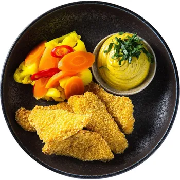 Hotové jídlo Smažené indické kuře s nakládanou zeleninou a curry majonézou ze Spojky Karlín