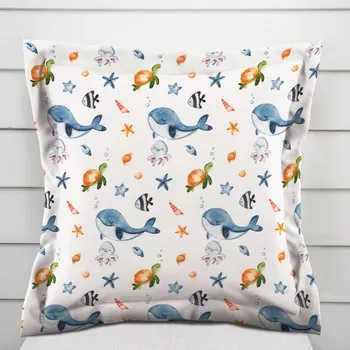 Povlak na dekorativní polštářek Dětský bavlněný povlak na polštář s lemem Sandra SA-660 Modré velryby a mořská zvířátka na bílém 40 x 60 cm