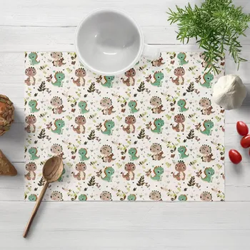 prostírání Dětské bavlněné prostírání na stůl Sandra SA-657 Zeleno-hnědí dinosauříci na bílém 30x40 cm