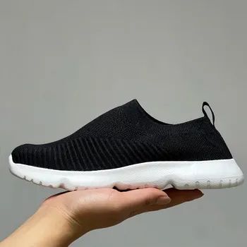 Dámské tenisky ponožkové tenisky na klínku Barva: Černá, Velikost: 43