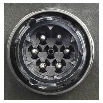 Zadní světlomet DT SPARE PARTS Zadní světlo levé (24 V, s podsvícením, boční obrysové světlo, konektor AMP 1,5/boční bajonet 7PIN) SCANIA G I, P R T - 19 1.21426 03.2004–05.2019