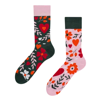 Dámské ponožky Dedoles Veselé ponožky Květovaná láska Velikost: 35-38