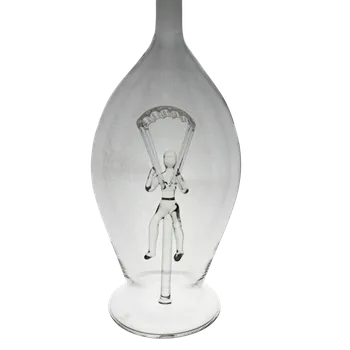 Karafa parašutista, čirý