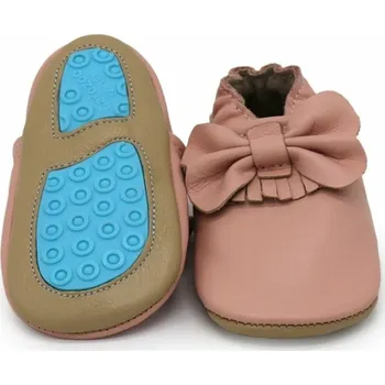 Capáčky CAROZOO Kožené capáčky s gumovou podrážkou mašle růžové 18-24 měsíců Růžová 22,5