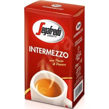Káva Italská mletá káva SEGAFREDO 250 g Intermezzo (italská mletá káva / arabica 60 % & robusta 40 %)