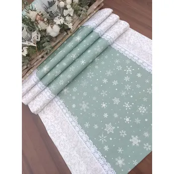ubrus Běhoun vánoční - bílé vločky na skandinávsky zelené lemované stříbrnými ornamenty na bílé