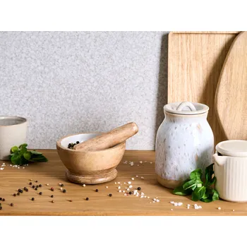 Hmoždíř Hmoždíř a palička hnědá a bílá mangové dřevo ruční výroba doplňky moderní styl kuchyně jídelna Beliani