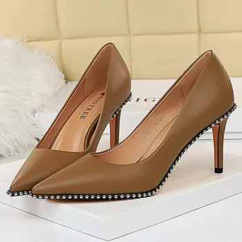 Dámské lodičky Lodičky s cvočky na podpatku Velikost: 43, Barva (Varianta): Khaki 7.5cm