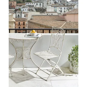 Sada 2 zahradních židlí světle béžová kovová železná konstrukce skládací vintage styl venkovní nábytek Beliani