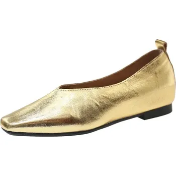 Dámské mokasíny Kožené dámské lodičky s jemným podpatkem Barva: Zlatá, Velikost: 37