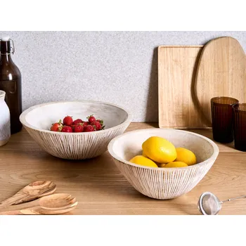 Sada 2 dekorativních misek světle hnědé mangové dřevo ruční výroba malované na ovoce rustikální styl kuchyně jídelna Beliani