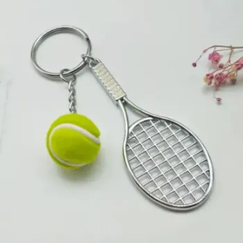 Přívěsek na klíče Tenisová raketa a žlutozelený míček