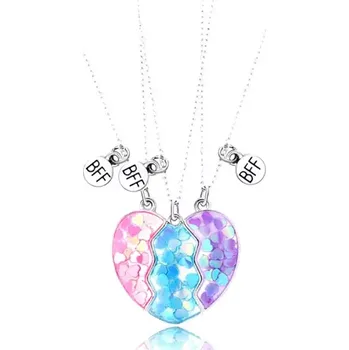 Náhrdelník Lilley Jewelry Náhrdelník BFF pro 3 Srdce v srdci