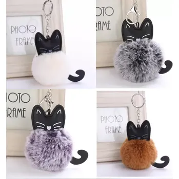 Chlupatý přívěsek bambule kočka