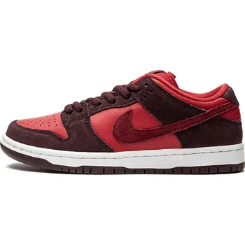 Dámské tenisky Nike Dunk Low SB "Cherry" Velikost: 40.5
