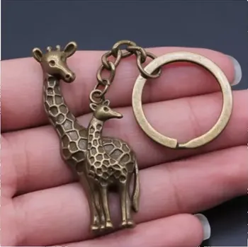 Přívěsek na klíče Žirafa a mládě bronz