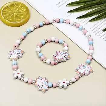 Souprava šperků Lilley Korálky Dětský náhrdelník a náramek dřevo Jednorožec