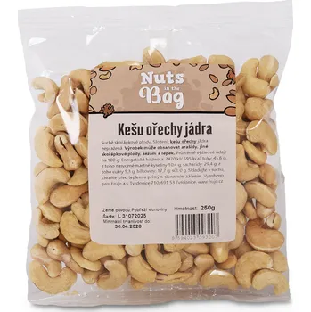 Sušená potravina Kešu jádra WW320 250g