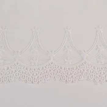 Zbytek - Tyl s krajkou barva bílá