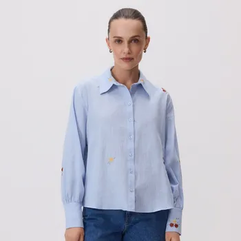 Pánská košile Reserved - Košile s vyšívaným vzorem - bleděmodrá - 058IC-05X - 058IC-05X-M