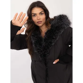 Černá zimní bunda s odepínacím páskem