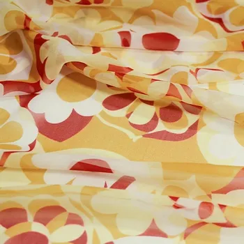 Hedvábný šifon retro vzor, š.135