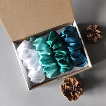 Dárková sada - 4 scrunchies L v zelené