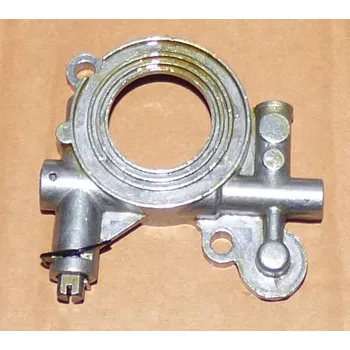 Olejové čerpadlo OLEJOVÉ ČERPADLO pro HQ 365 362XP SPECIAL EPA, 365H, 365SP, 365 X-TORQ, 365 SPECIAL EPA, 372XP, 372XP X-TORQ, 570, 570 EPA, 575XP, 576XP, 576XP EPA, 576XP AUTO TUNE (náhr. orig. č. 503 52 13-03)