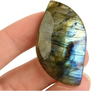 Přírodní kámen Labradorit ve mugle s barevnými odlesky 15g