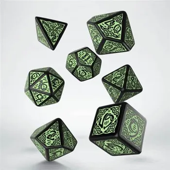 Příslušenství k deskovým hrám Q Workshop Sada 7 kostek Celtic dice set černá/zelená - SCER05