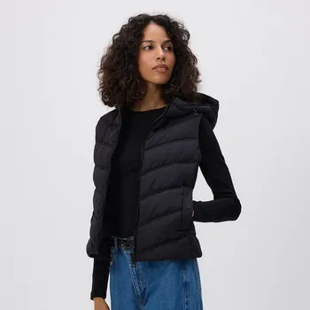 Dámský kabát Reserved - Prošívaná vesta s kapucí - černý - 674AY-99X - 674AY-99X-S