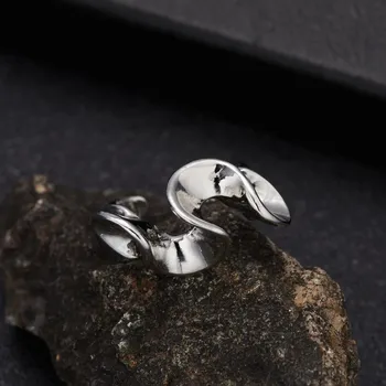 Prsten Stříbrný retro prsten se stylovým motivem | prsten, šperk - RI22Y0327-2