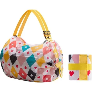 Nákupní taška Skládací nákupní taška 40 x 40 cm z nylonu Velká taška s karetním vzorem Symboly srdcí, kárových, pikových a křížových barev Objem 48–64 l