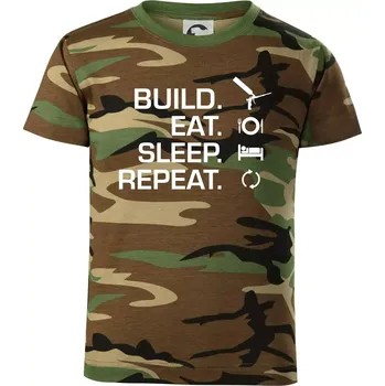 Chlapecké tričko Build eat sleep repeat - montážní pěna - Dětské maskáčové triko - 122 cm/6 let ( Hnědý maskáč )