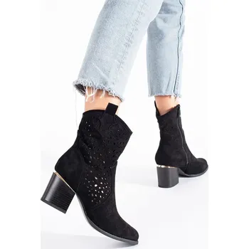 Dámské kozačky Černé ažurové kotníkové kozačky na podpatku