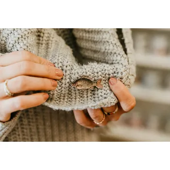 Šperk BeWooden Dřevěná brož - Kapr