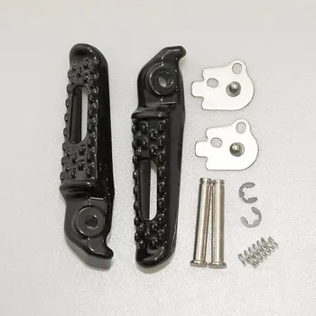 BIKETEC sada zadní stupačky (spolujezdce) s montážní sadou HONDA CBR 600RR / CBR 1000RR '03-14, černé