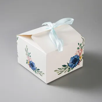 Krabice na pečivo Výslužková krabice se stuhou Blue střední 16,5x16,5x11cm