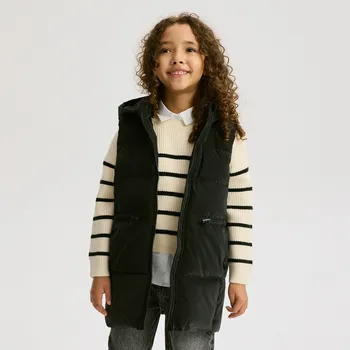 Dívčí bunda Reserved - Pikovaná vesta s leskem - černý - 216EX-99X - 216EX-99X-U13