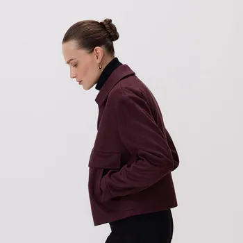 Dámský kabát Reserved - Zkrácená bunda z umělého semiše - bordó - UA751-53X - UA751-53X-XL