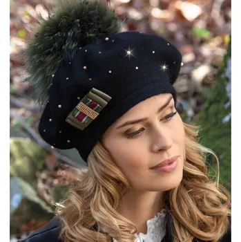 Čepice KRUMLOVANKA Dámský baret s bambulí W-0149/018 černý