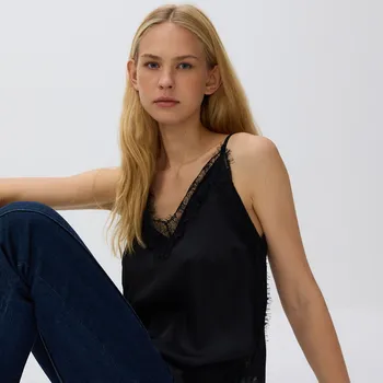 Dámské tričko Reserved - Top s krajkou - černý - 748HF-99X - 748HF-99X-M